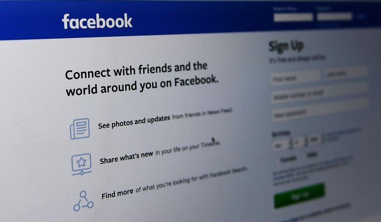 Facebook elimina cuentas y páginas vinculadas a Bolsonaro