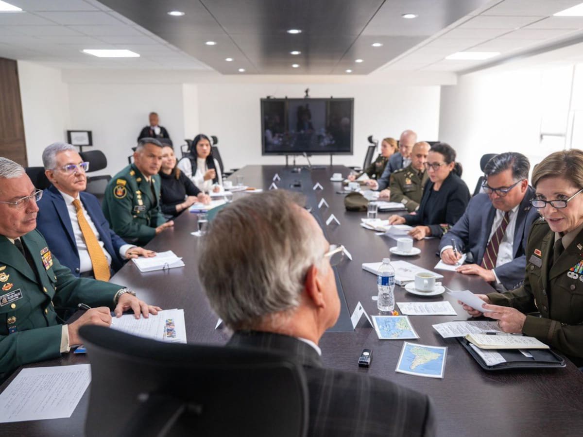 Antecedentes del encuentro entre la jefe del comando sur de EE.UU. y el MinDefensa