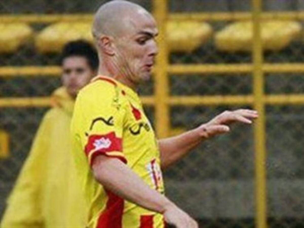 El argentino Ángel Aguirre es nuevo jugador de Santa Fe