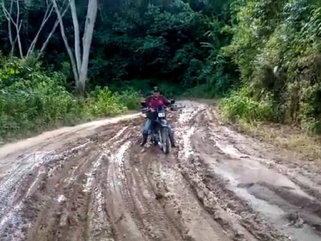 Comunidad de Hacarí se unen al clamor por arreglo de vías