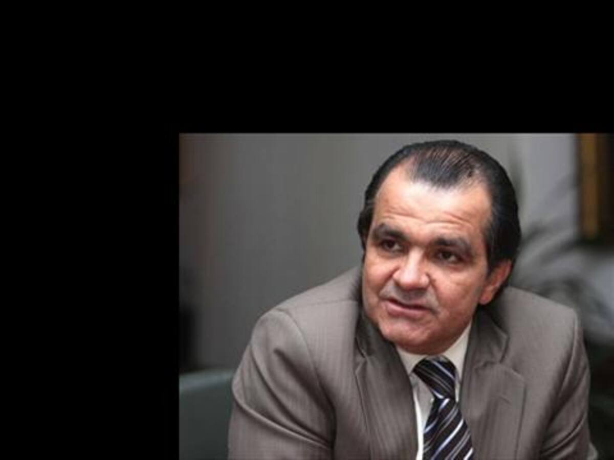 Se está haciendo política con la paz: Zuluaga