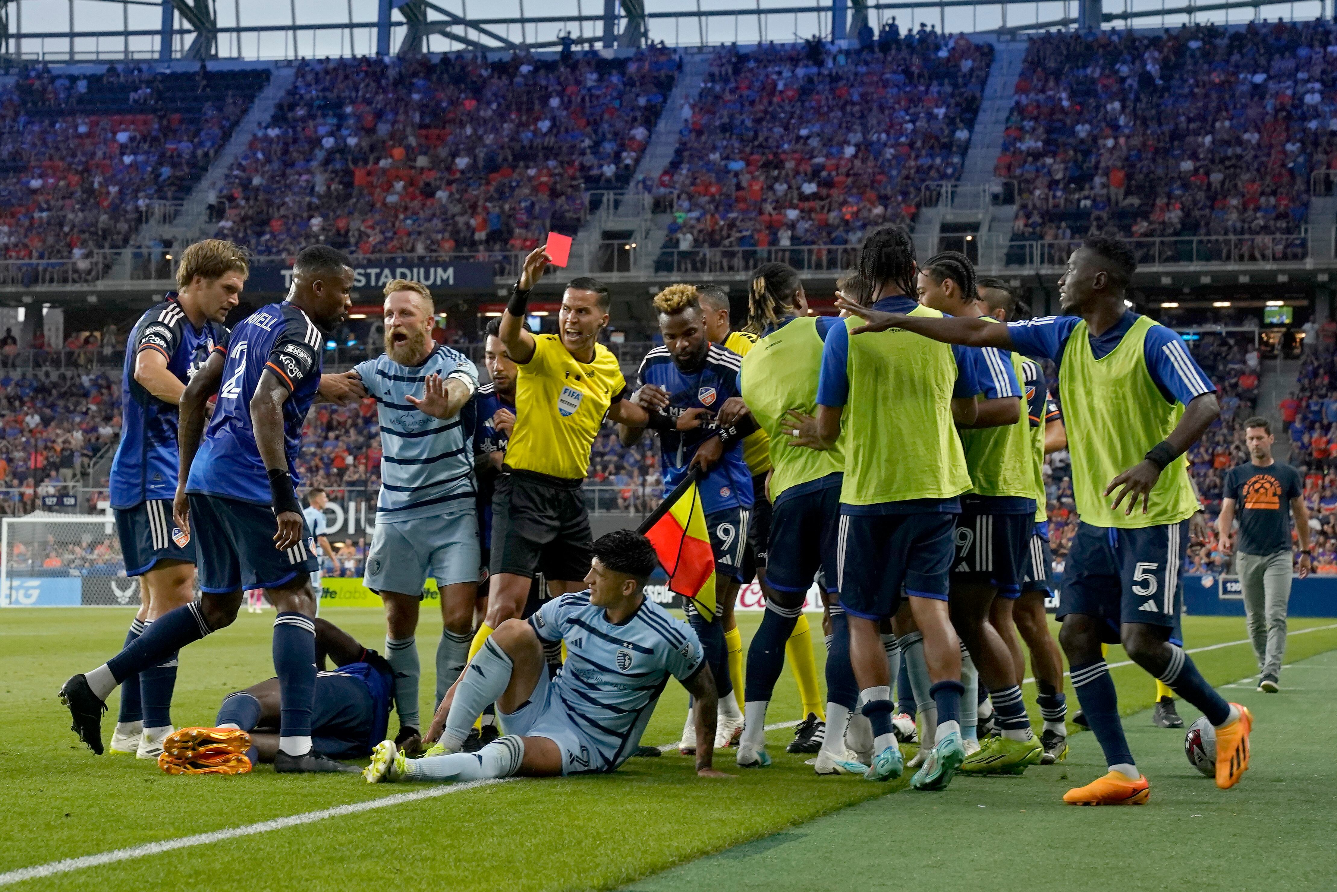 (Photo by Jeff Dean/Getty Images)