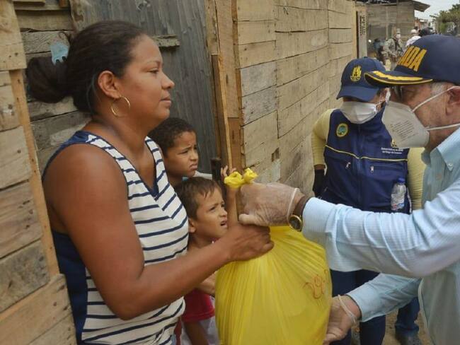 Continúa entrega de ayudas humanitarias en Cartagena