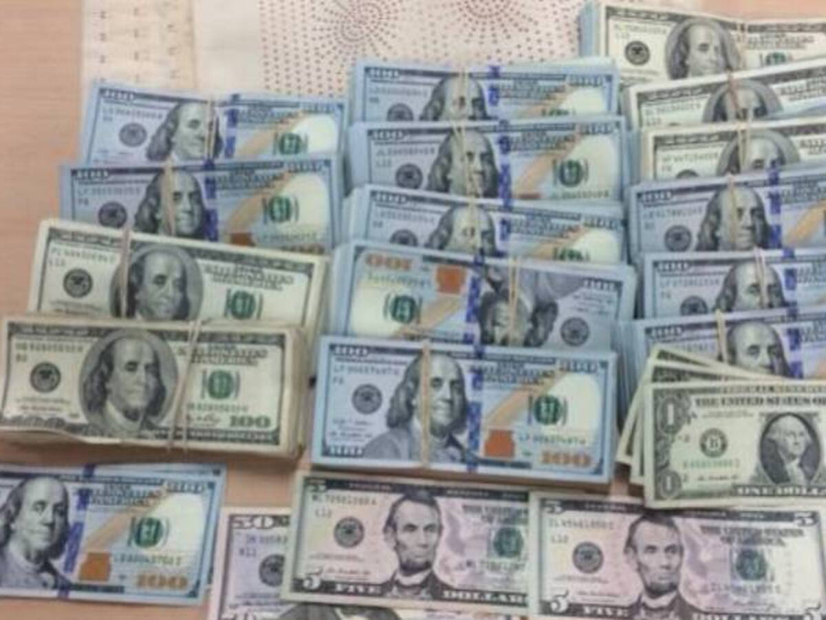 Capturado un hombre que intentaba ingresar a Pereira más de 450 millones de pesos adheridos a su cuerpo