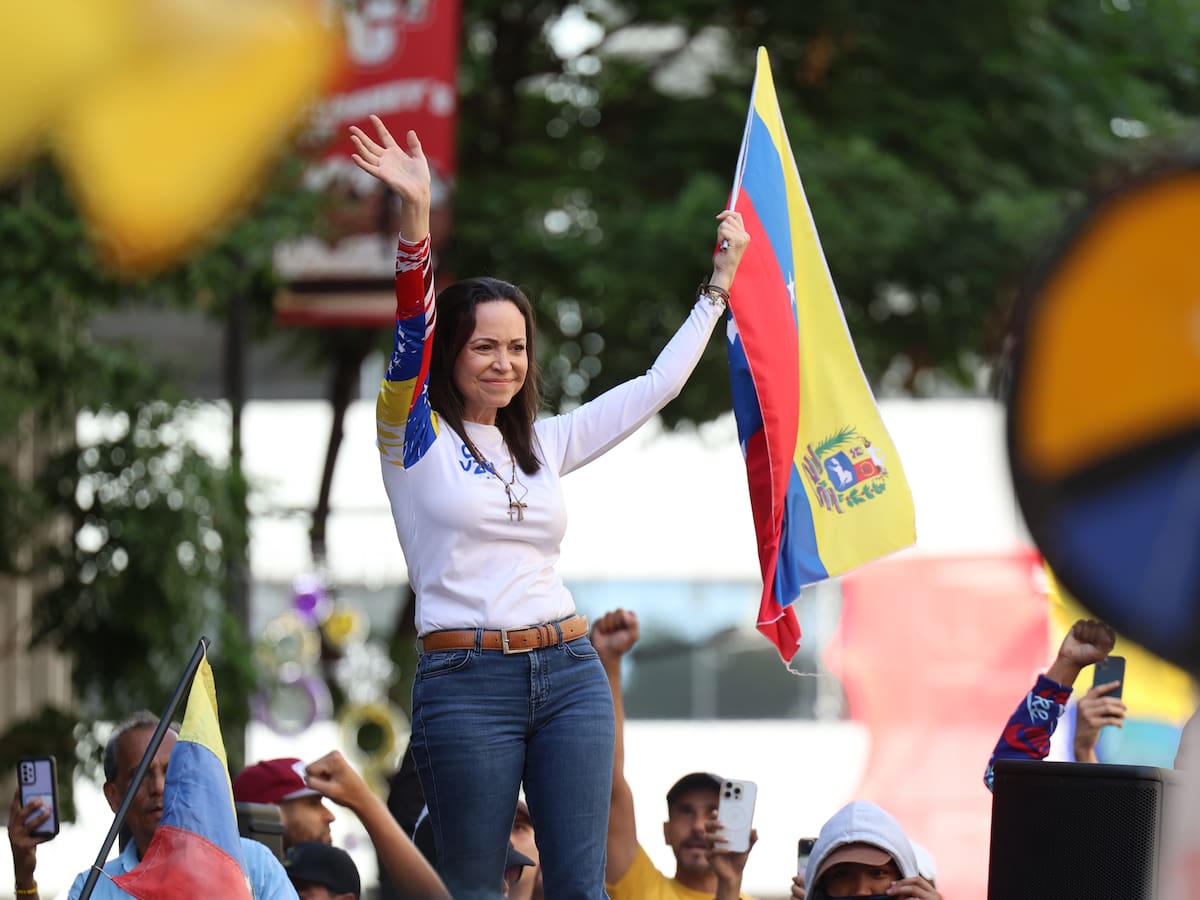 Machado fue liberada y durante su secuestro se le forzó a grabar videos, según su partido político