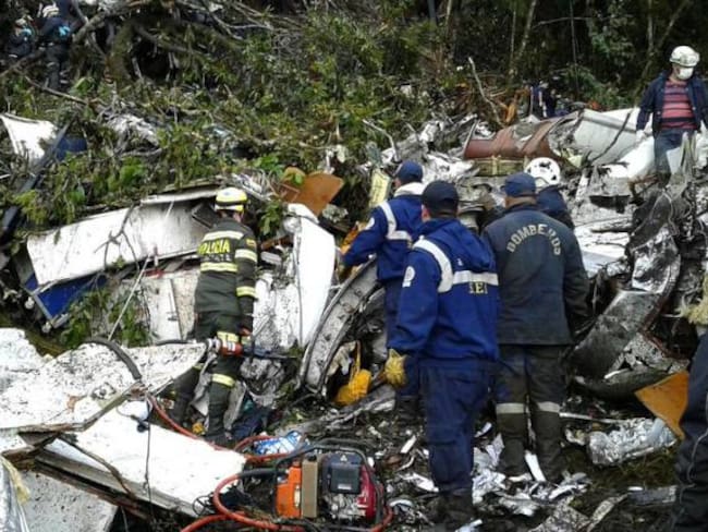 Medellín se declara de luto por accidente de avión de Chapecoense