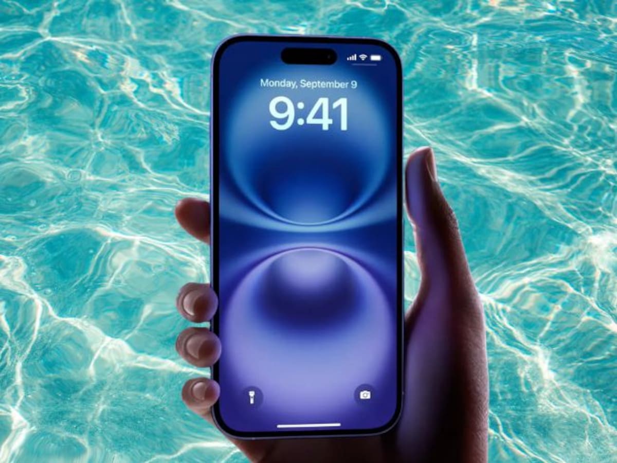 ¿El iPhone 16 es resistente al agua?: algunos modelos de este celular no lo serían