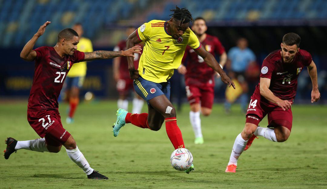 Duván Zapata, delantero de la Selección Colombia y el Atalanta de Bérgamo.