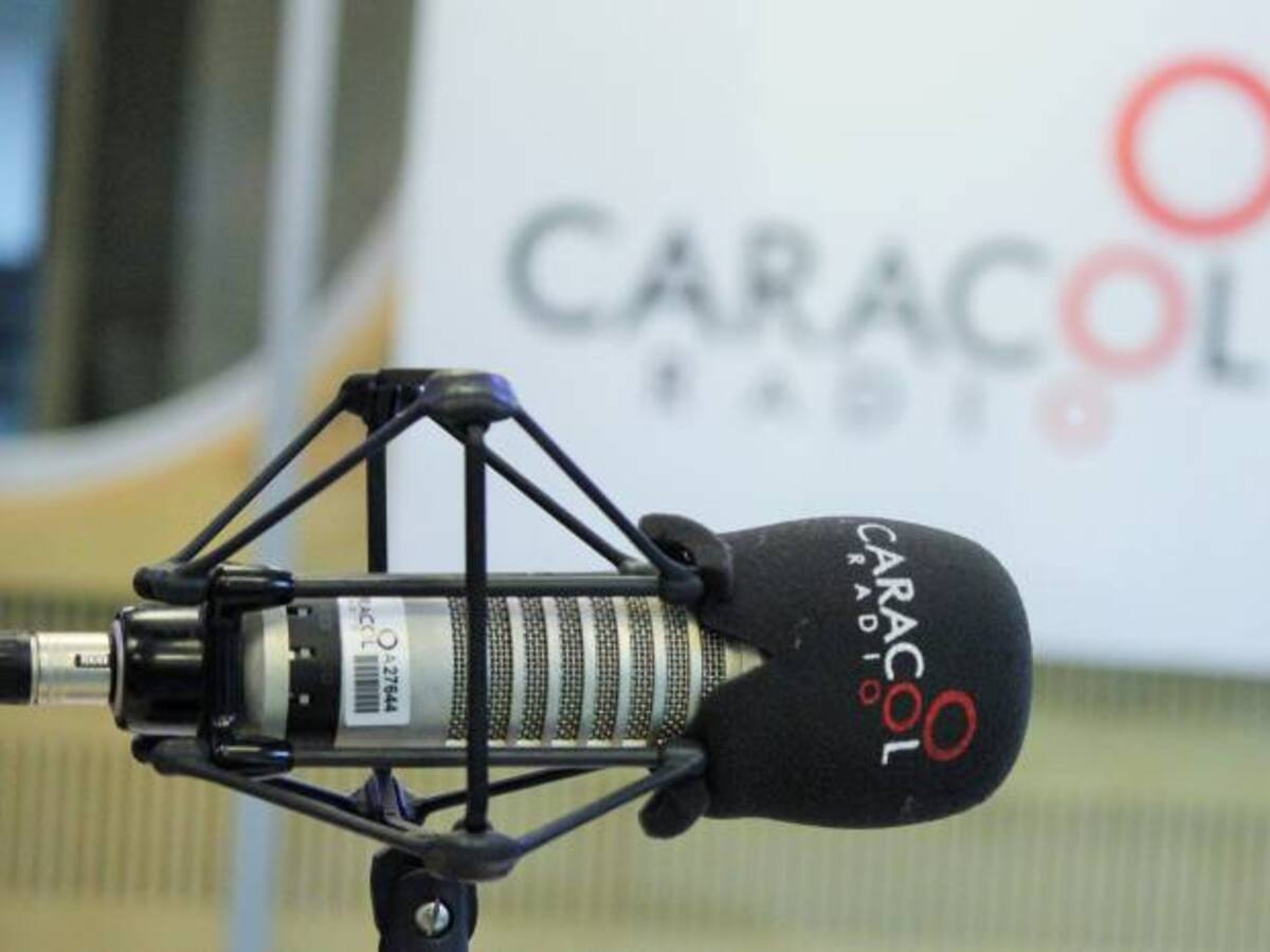 Uno vive comprando cosas que cree que son necesarias: Evangelina Himitian