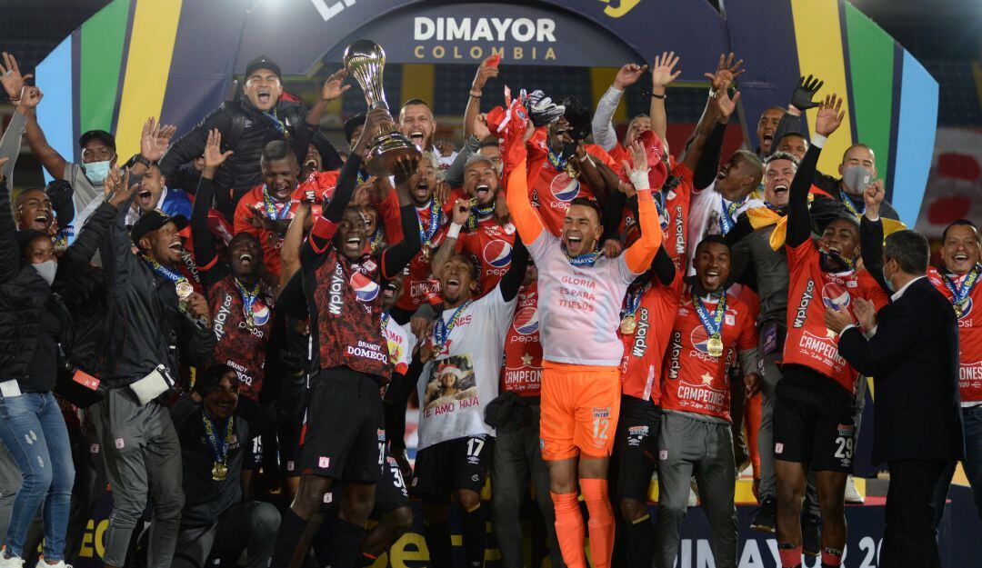 América de Cali consiguió su decimoquinto título del fútbol profesional colombiano.