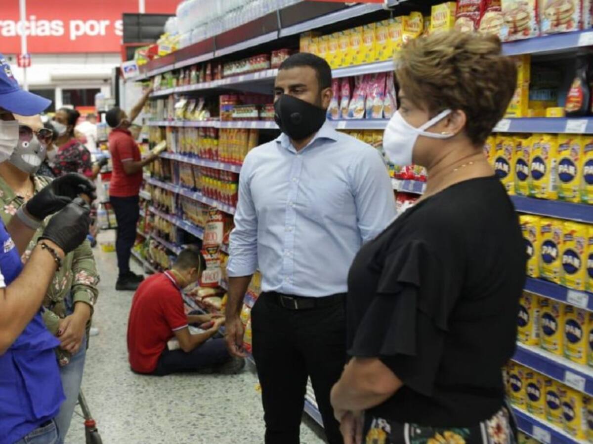 En Cartagena, Alcalde Local 1 realiza control de precios en supermercados