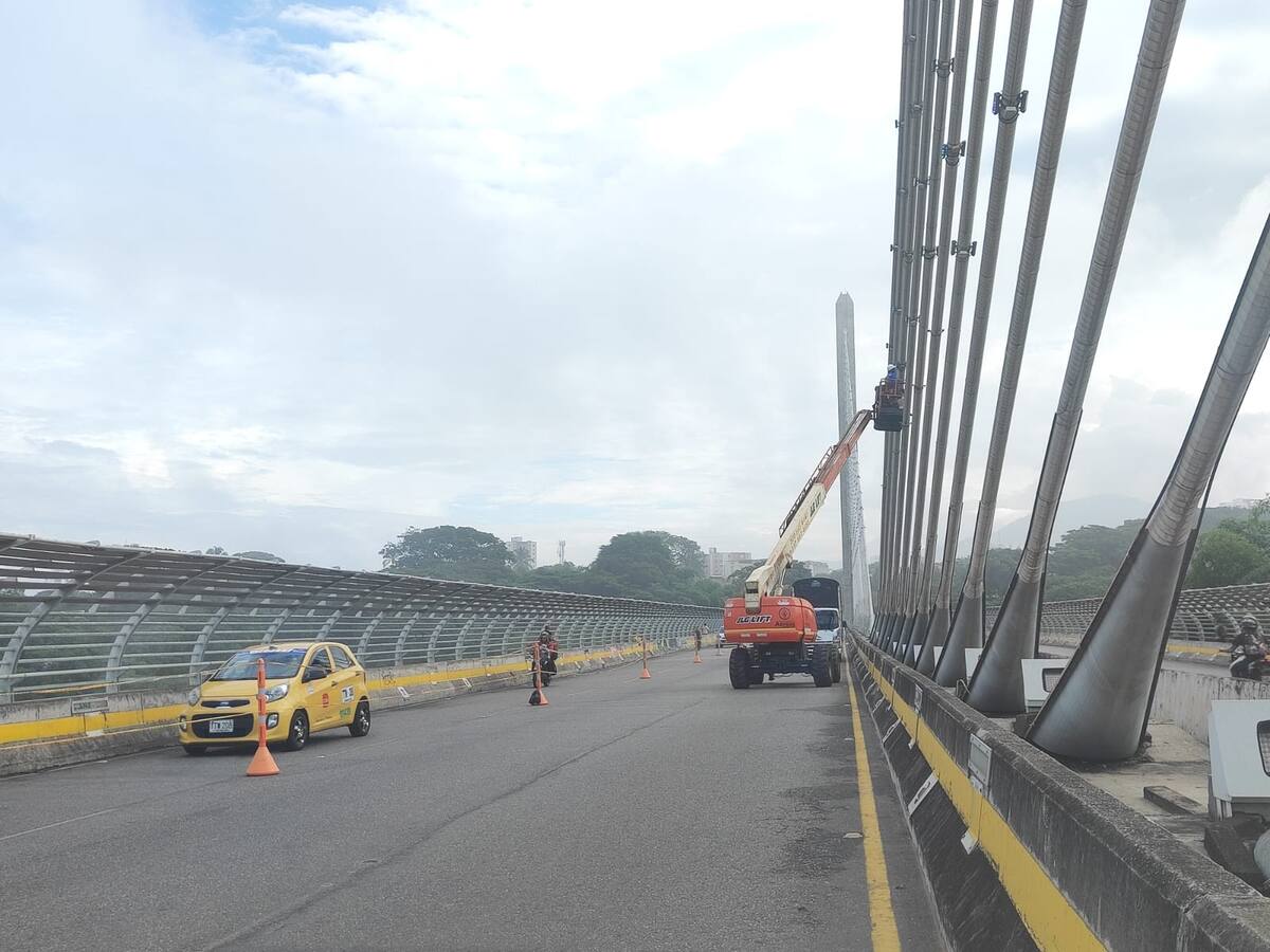 Por tres días hay cierres viales en el puente de La Novena en Bucaramanga