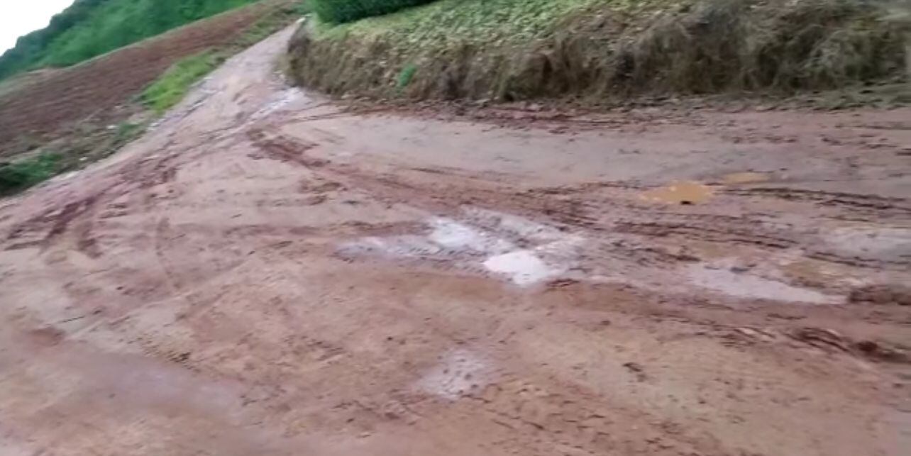Las carreteras  de más de 8 veredas en el municipio de Girón se encuentran afectadas por las lluvias