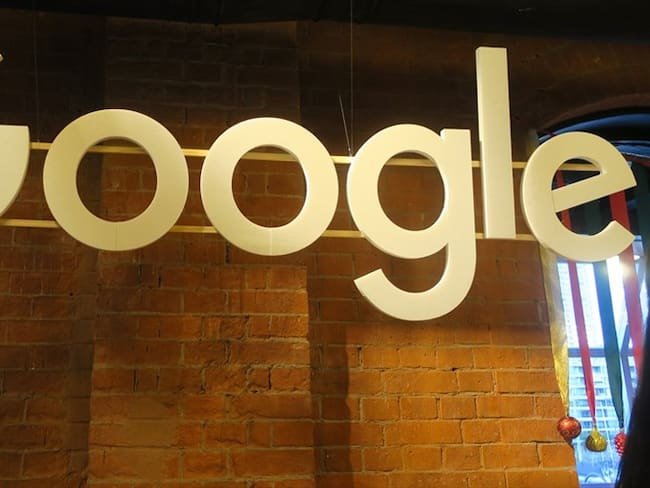 “Qué pasa si lavo mi pelo con Coca-Cola” o “Cómo hacer un pollito con plastilina” son algunas de las preguntas más curiosas. Foto: Agencia EFE/Marina Guillén