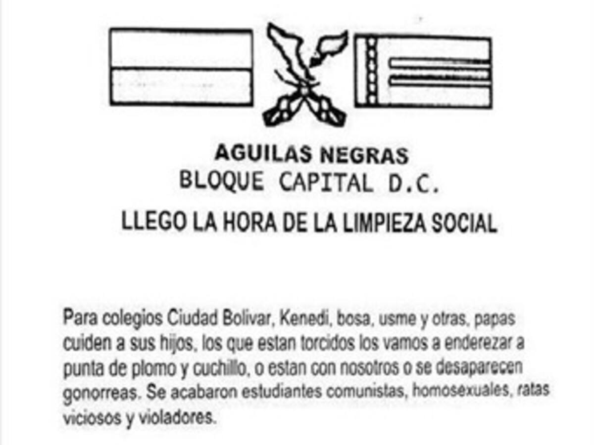 Panfletos de Águilas Negras amenazan a estudiantes en colegios de Bogotá