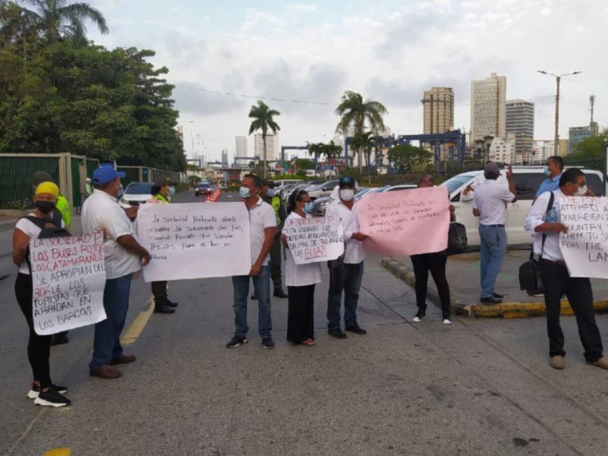 Guías turísticos de Cartagena protestaron para exigir derecho al trabajo