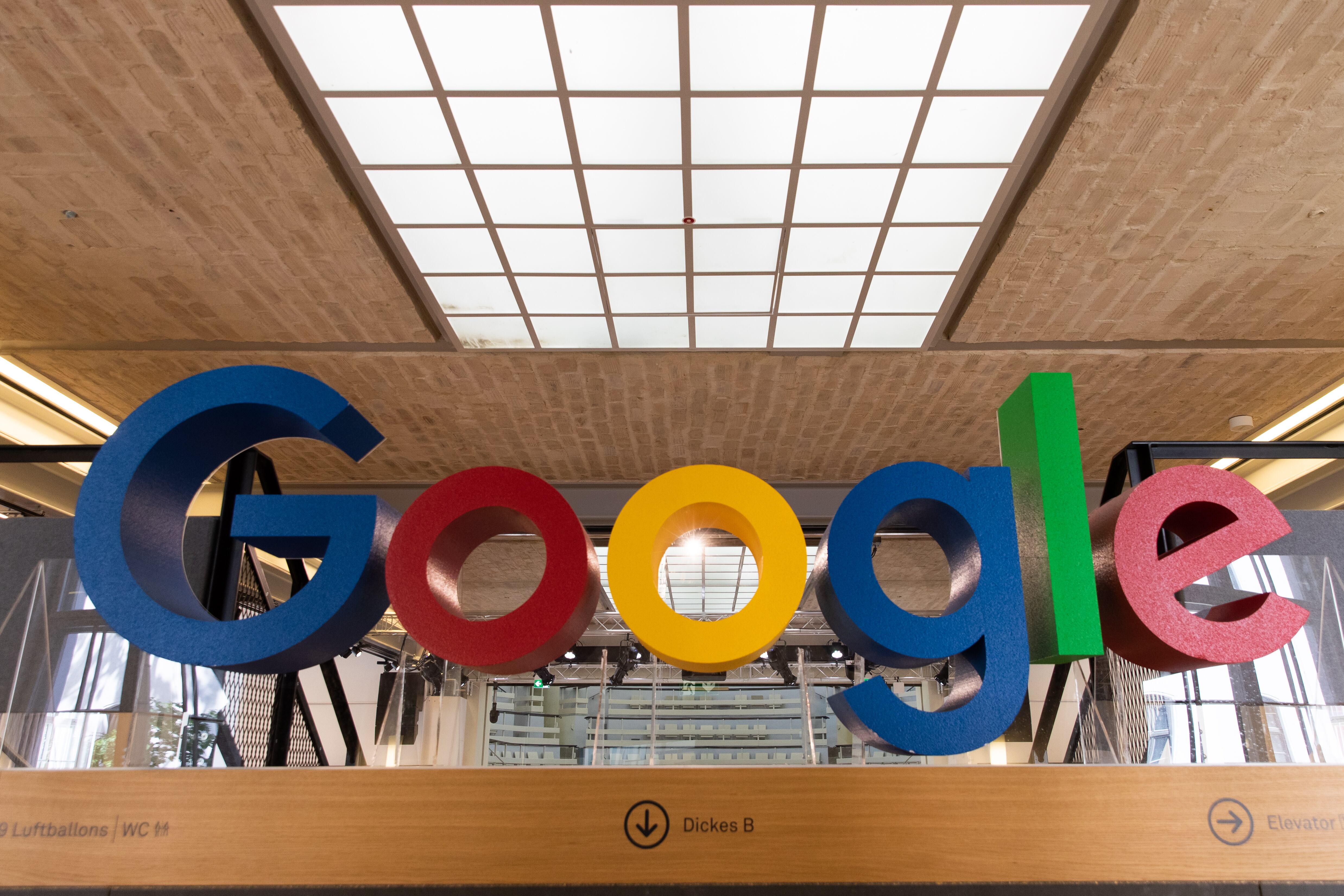 EA4142. BERLIN (ALEMANIA), 30/05/2024.- Fotografía de archivo fechada el 24 de junio de 2019 donde se muestra un logotipo de Google en las oficinas de Google en Berlín (Alemania).