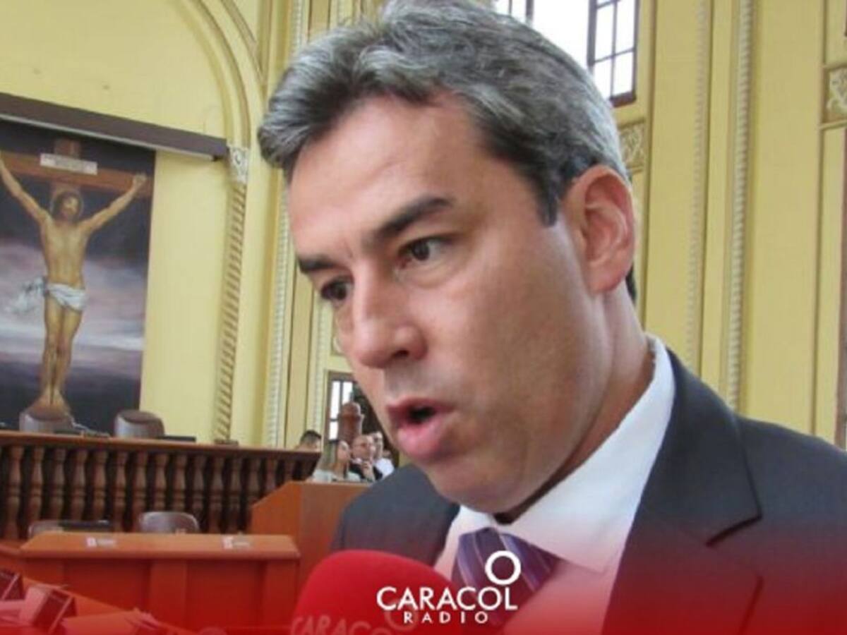 Denuncian posible carrusel de la contratación en la Secretaría de Vivienda