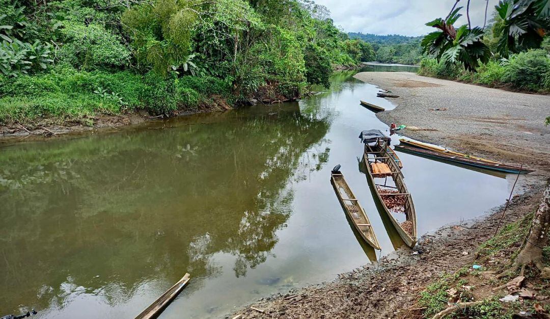 Bojayá adentro: viaje a dos comunidades confinadas