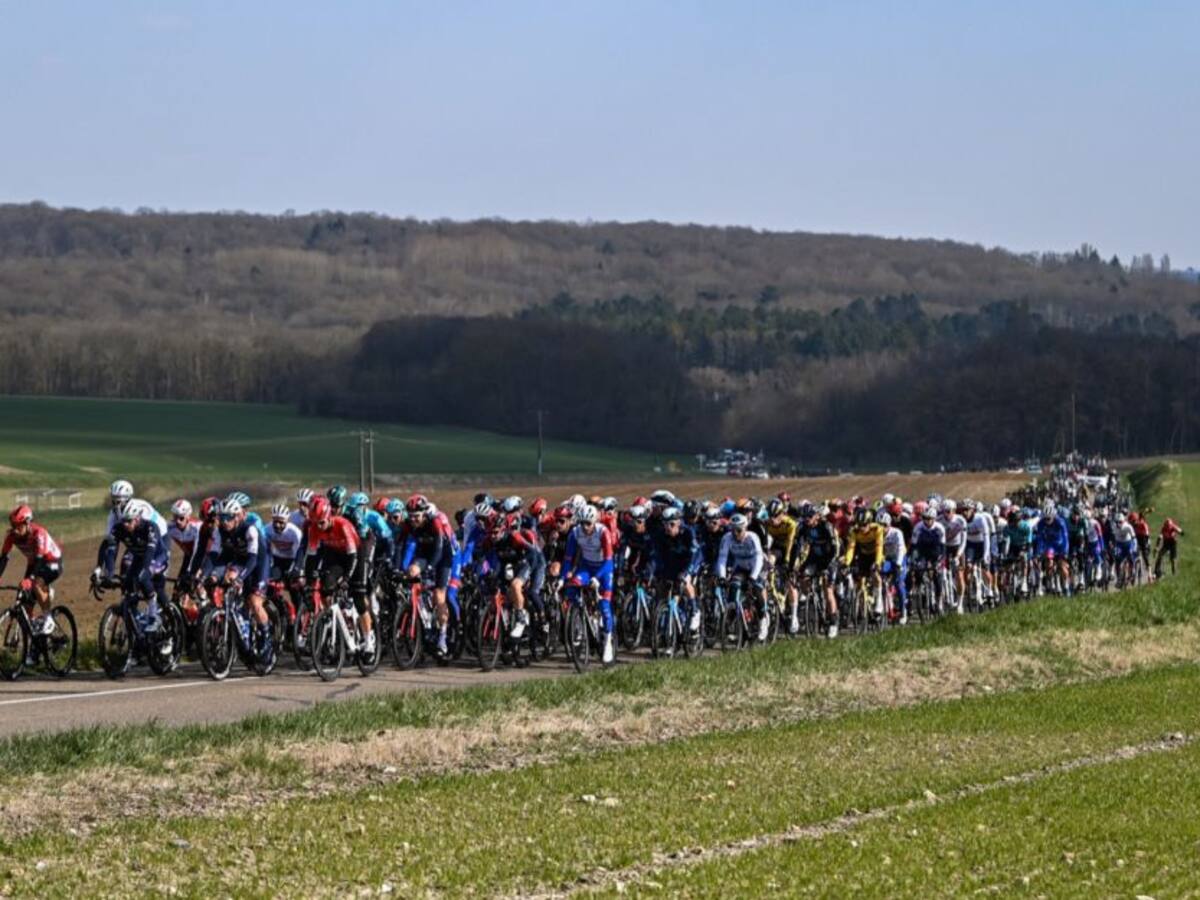 París-Niza: Molano en el top 10 de la etapa 3 y Nairo subió en la general