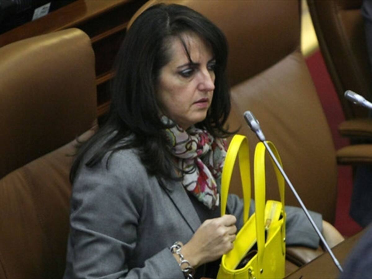 Fiscalía ordena investigar trino de la congresista María Fernanda Cabal