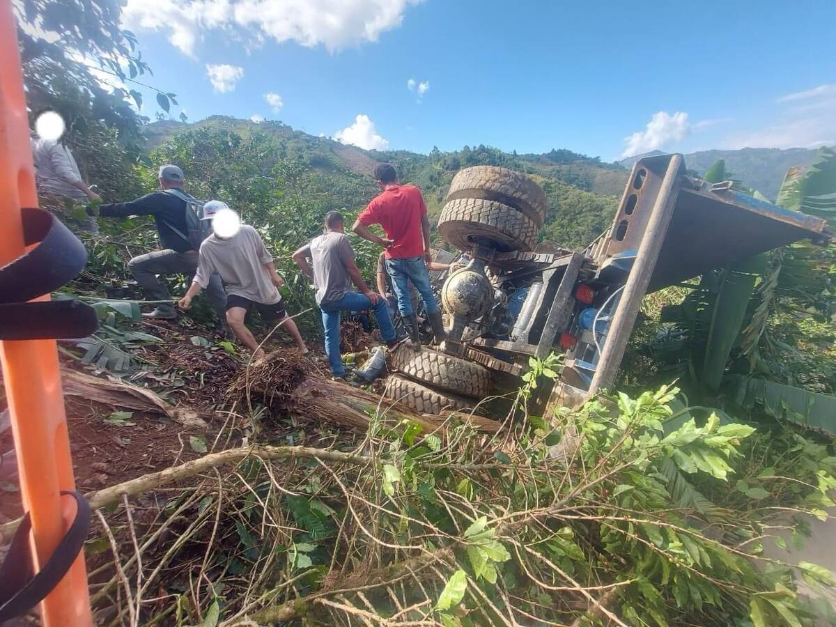 Hombre muere en accidente de tránsito en Marmato, Caldas.