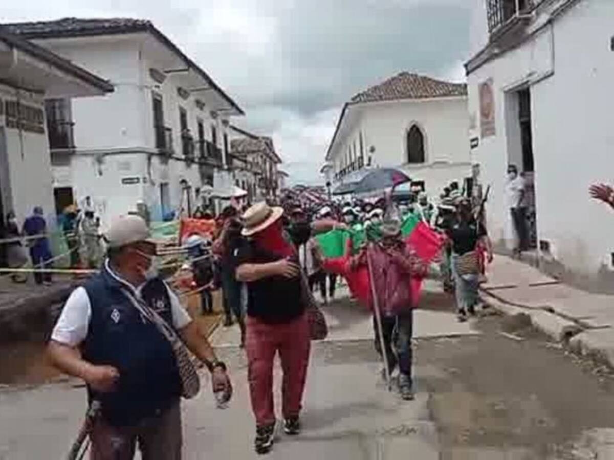 Comunidades indígenas enfrentarán a grupos armados