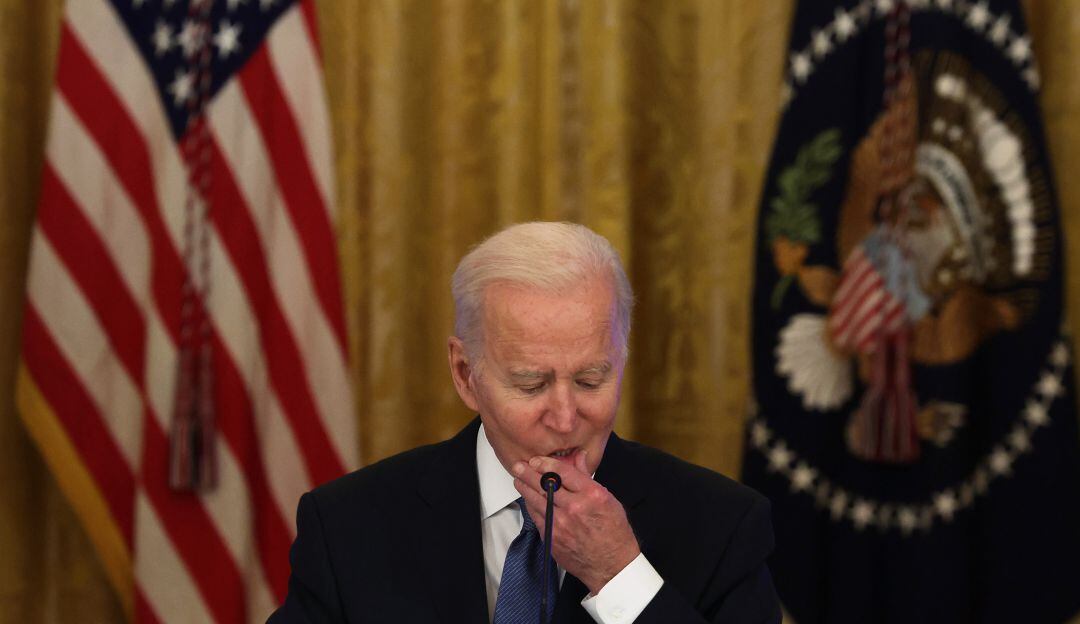 Micrófono encendido capta a Biden insultando a reportero de Fox News