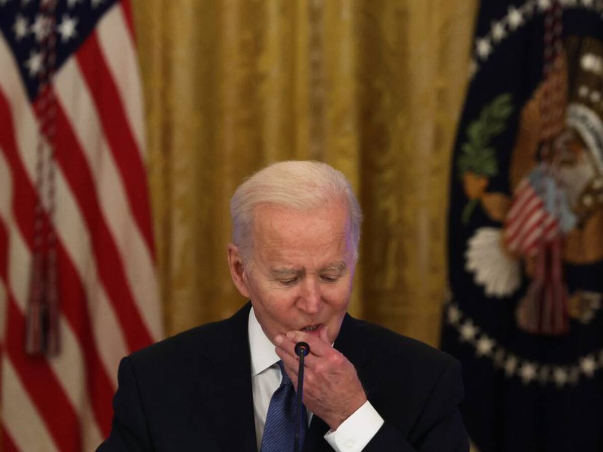 Micrófono encendido capta a Biden insultando a reportero de Fox News