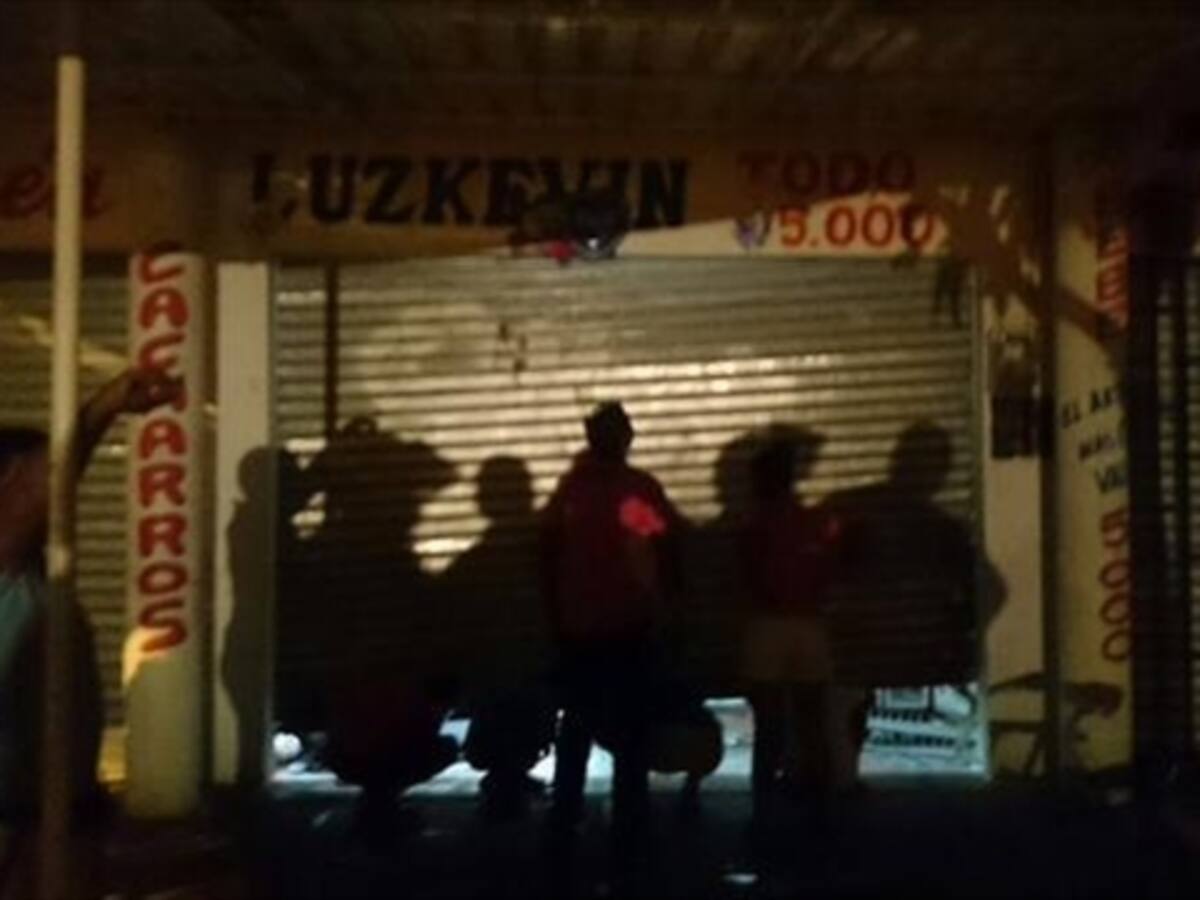 Saquean almacén durante disturbios en Valledupar