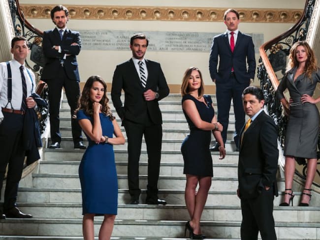 Lina Tejeiro: Catalina Mejia una abogada de familia, es romántica y divertida. Es la más romántica de las abogadas y sueña con casarse algún día.