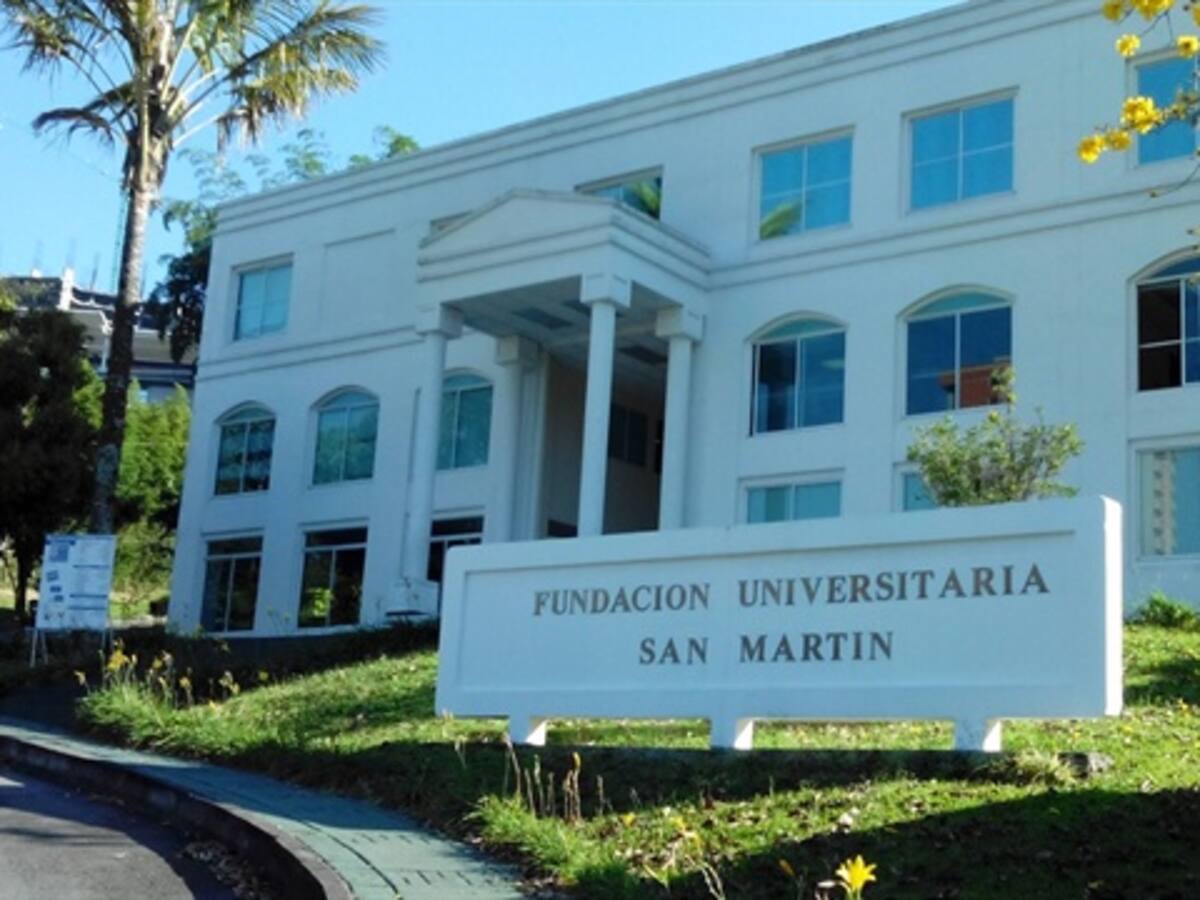 Normalidad académica y financiera en Universidad San Martín sede Sabaneta