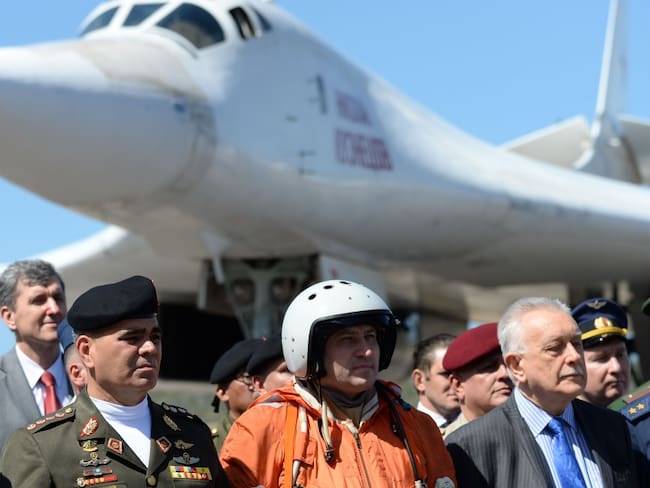 Gobierno no sabe “cuál es el juego de Venezuela” con aviones rusos