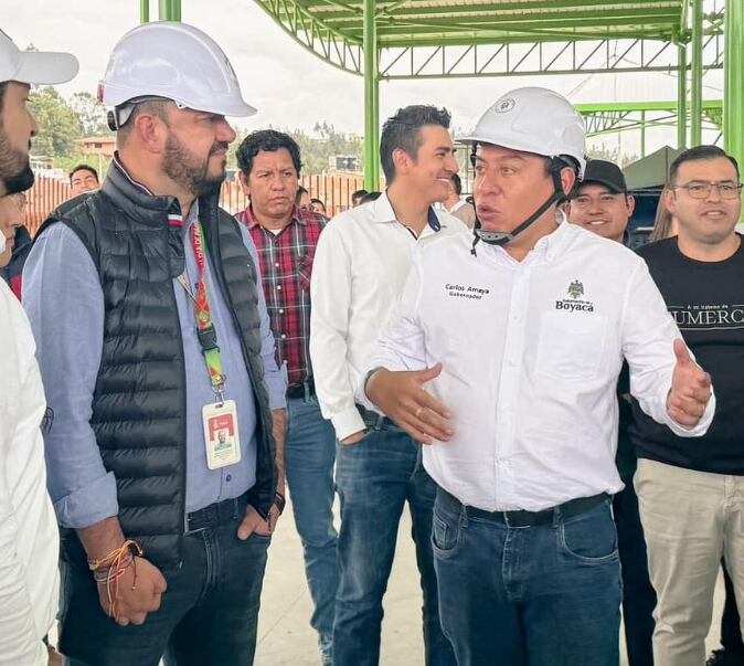 El evento de entrega de la nueva Plaza de Mercado, que debía ser un acto de celebración, terminó en un tenso intercambio entre el alcalde Germán Ricardo Camacho y el gobernador Carlos Amaya