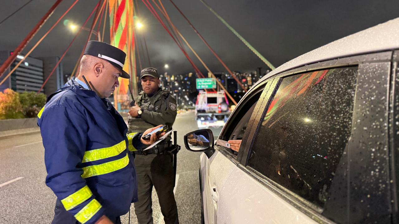 Agentes de tránsito Medellín- foto alcaldía