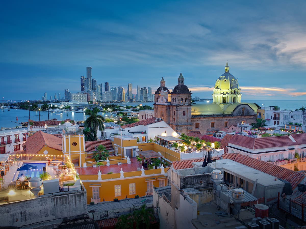 Cuánto cuesta ir desde el aeropuerto de Cartagena a Bocagrande o Bocachica: Taxi, lancha y más