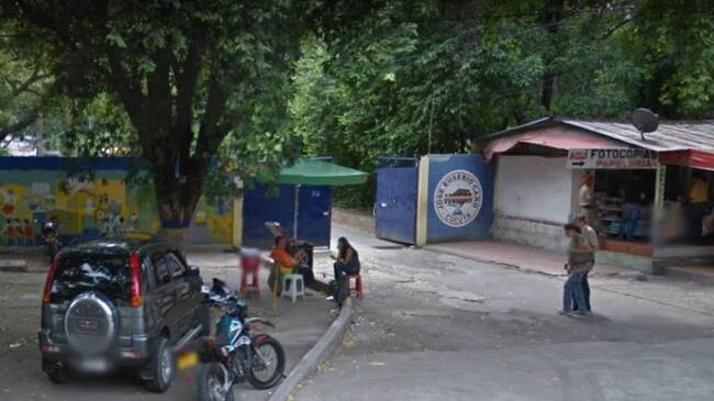 Entrada colegio José Eusebio Caro INEM