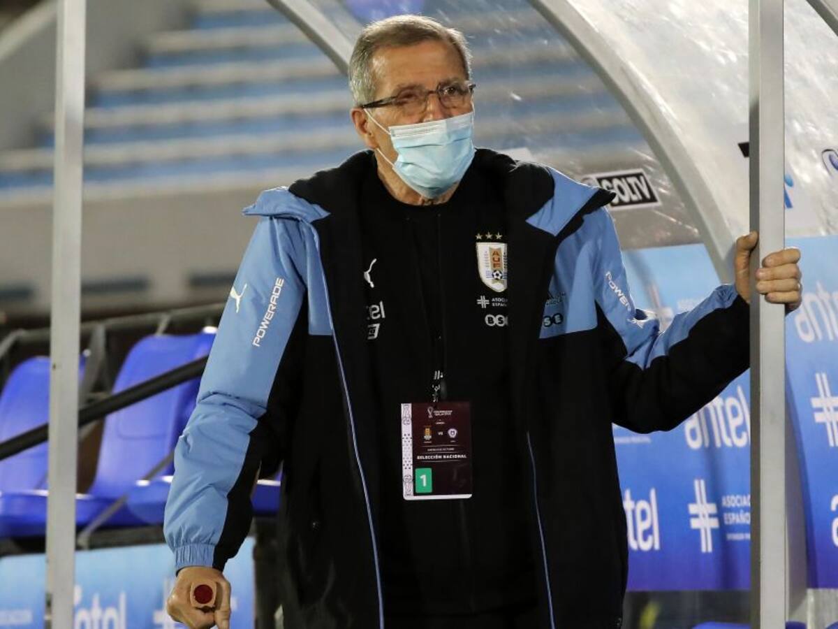 Muslera y Suárez lideran nómina de reservados de Uruguay para Eliminatorias