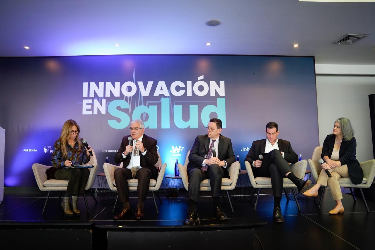 Expertos en salud y tecnología dialogaron sobre cómo fortalecer la innovación en Colombia a través de la articulación entre instituciones, empresas y territorio. | Foto: Caracol Radio