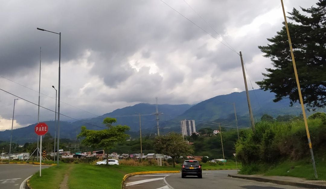 Vía al norte de Armenia, sector centro de convenciones