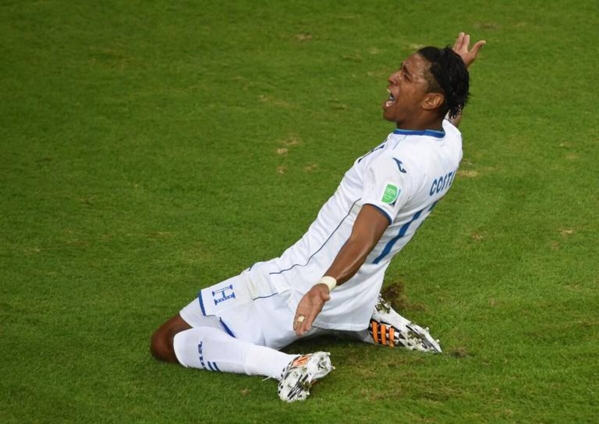 Los goles ecuatorianos los anotaron Enner Valencia (2) y Carlo Costly anotó para los "catrachos".