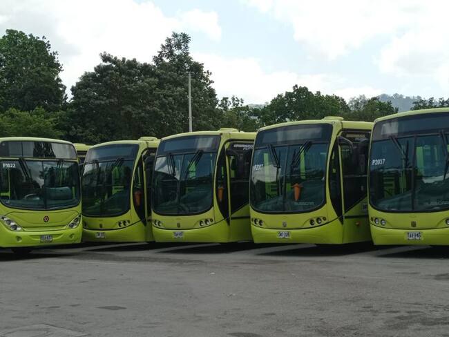 Metrolínea reinicia labores este martes