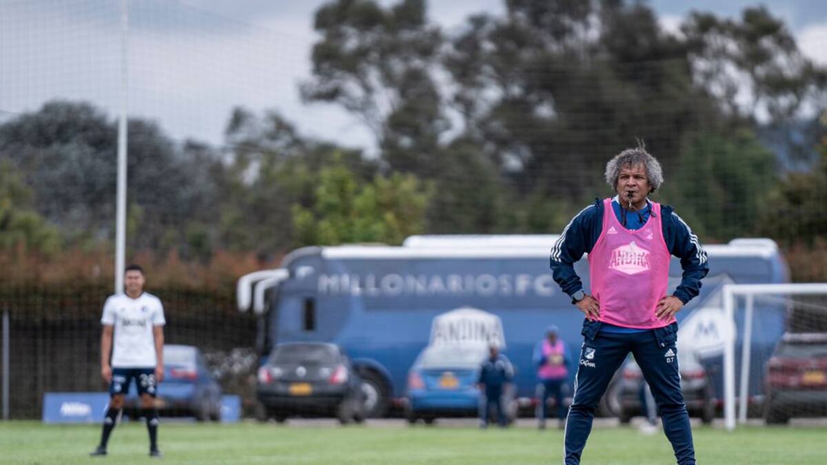 Alberto Gamero: Vamos a Uruguay buscando un resultado que nos deje peleando el liderato