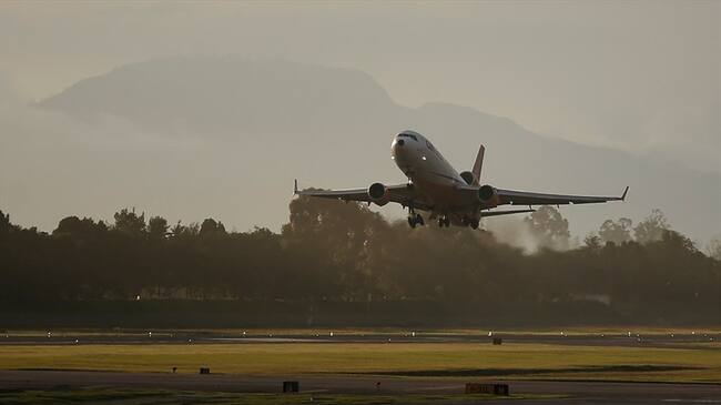 Los VOR son transmisores en tierra que envían señales radiales que permiten que muchos vuelos puedan llegar sin problema de un aeropuerto a otro. Foto: Colprensa