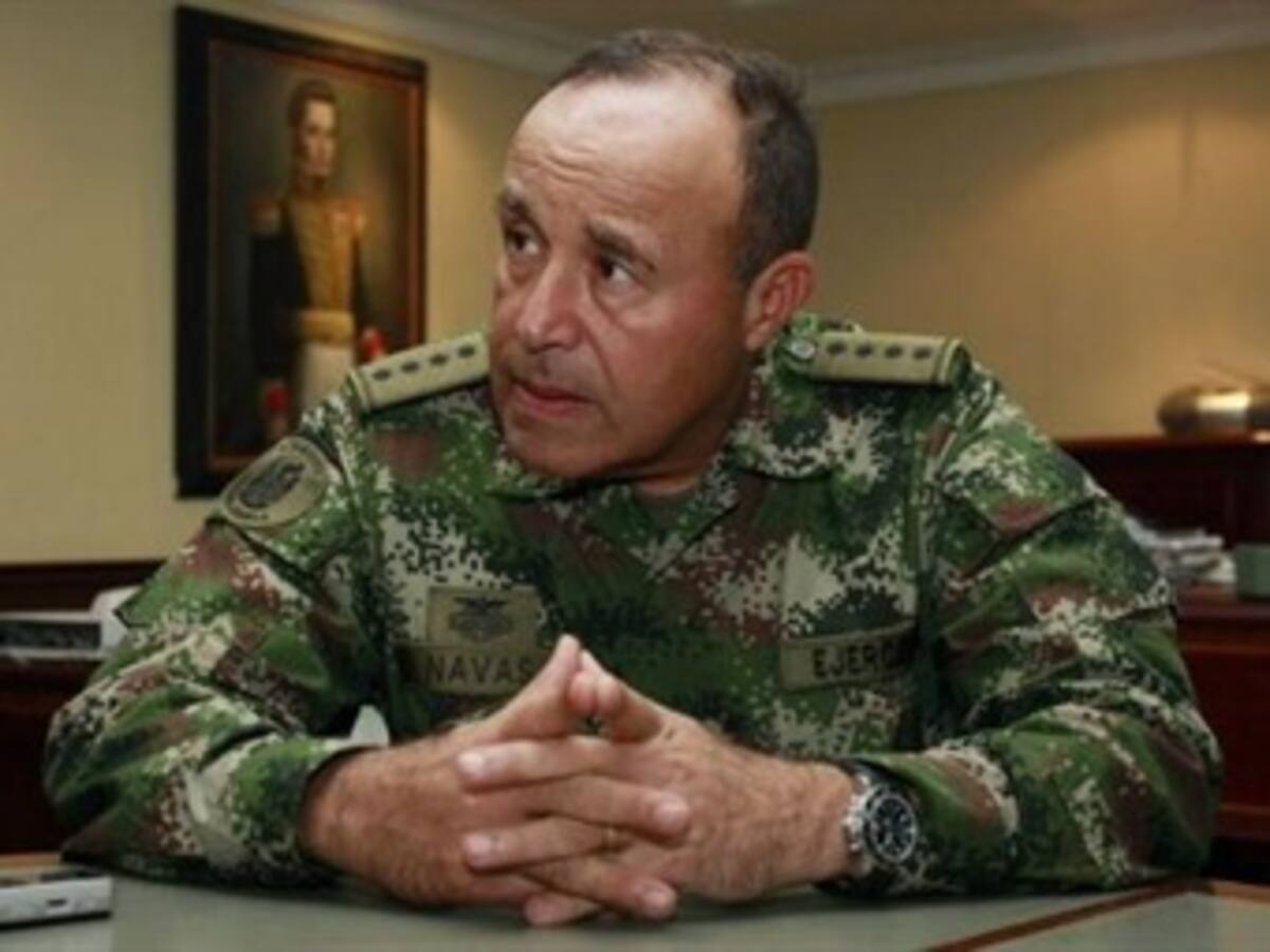 Denuncian al general Navas por impedir que Ibáñez tomara el caso del Palacio de Justicia