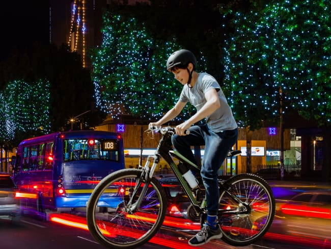 Ciclovía nocturna HOY en Bogotá: estas son las vías cerradas y el horario completo de la jornada. Crédito: Getty Images