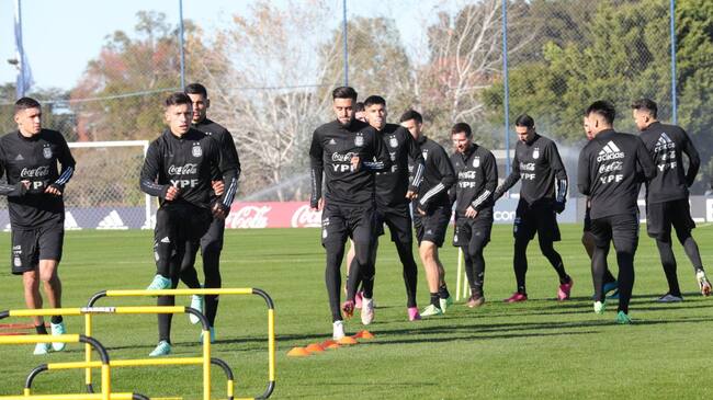 Selección Argentina en el predio de Ezeiza previo al juego contra Colombia por Eliminatorias