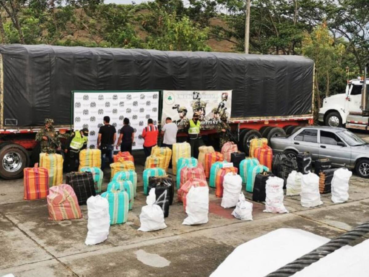 Golpe al narcotráfico: detienen tractomula con dos toneladas de marihuana