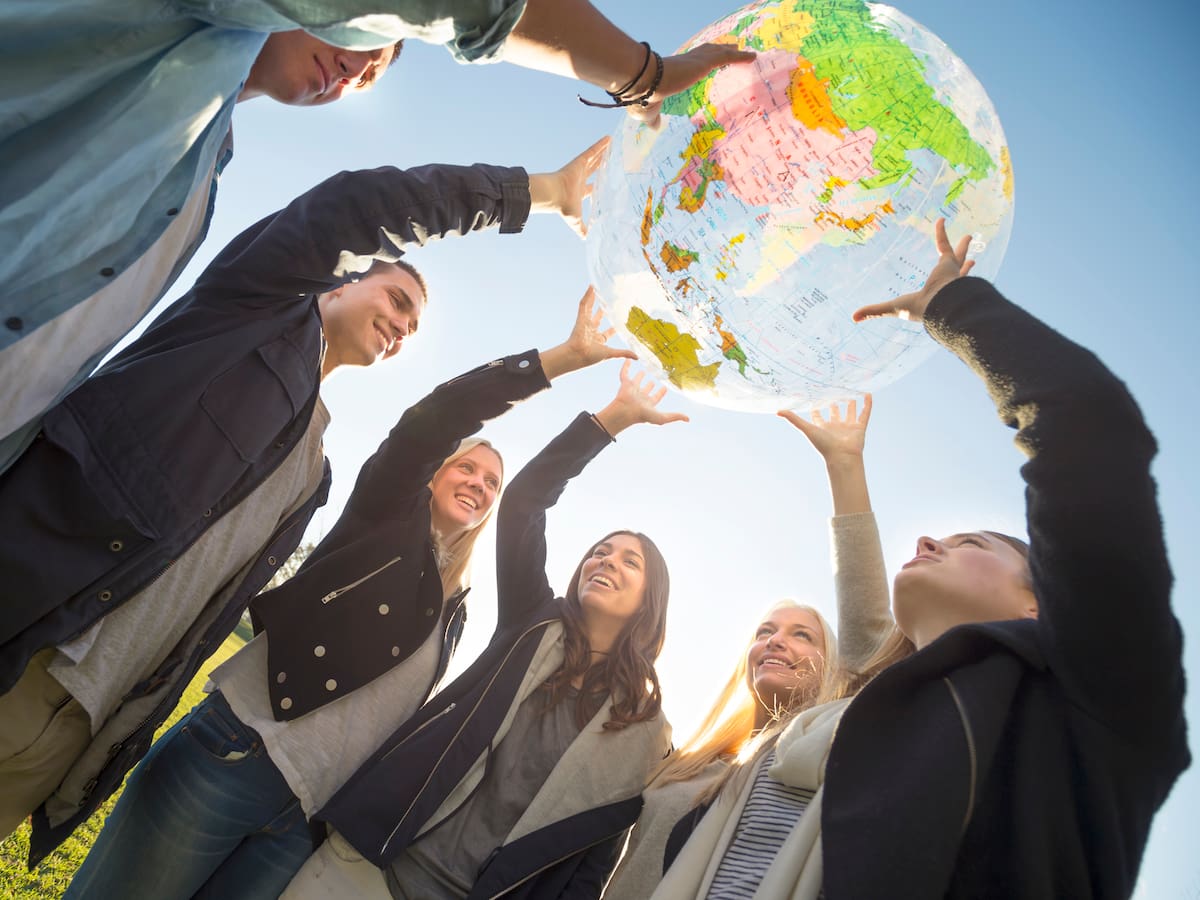 Convocatoria de movilidad estudiantil 2024-1: Universidades y países a los que aplicar