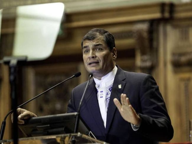 Estamos preparados para enfrentar los efectos negativos del proceso de paz: Rafael Correa